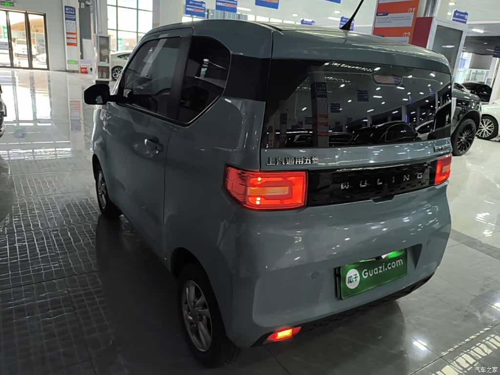 Wuling MINIEV, 2021 все фото