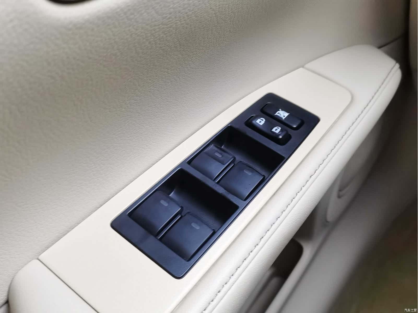 Lexus ES, 2014 15
