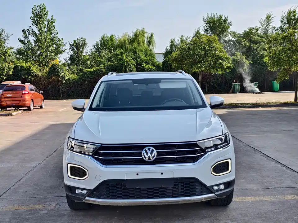 Volkswagen T-ROC exploring Songs