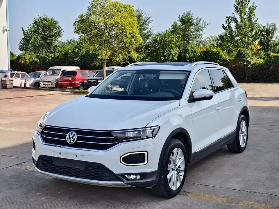 Volkswagen T-ROC exploring Songs