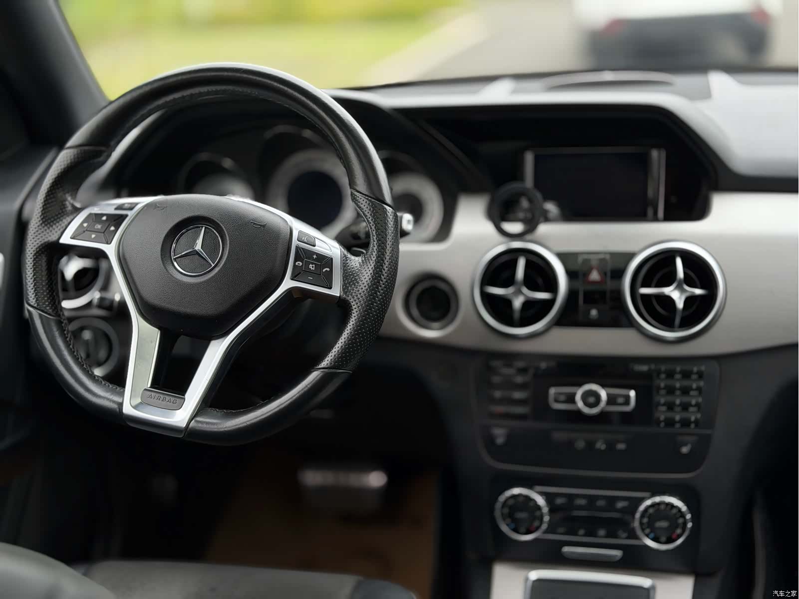 Mercedes-Benz GLK-Class, 2015 21