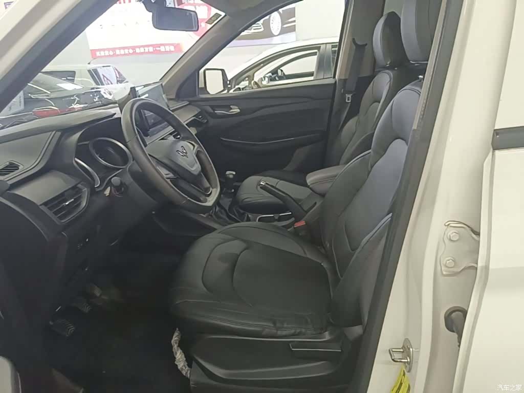 Wuling Hongguang, 2019 15