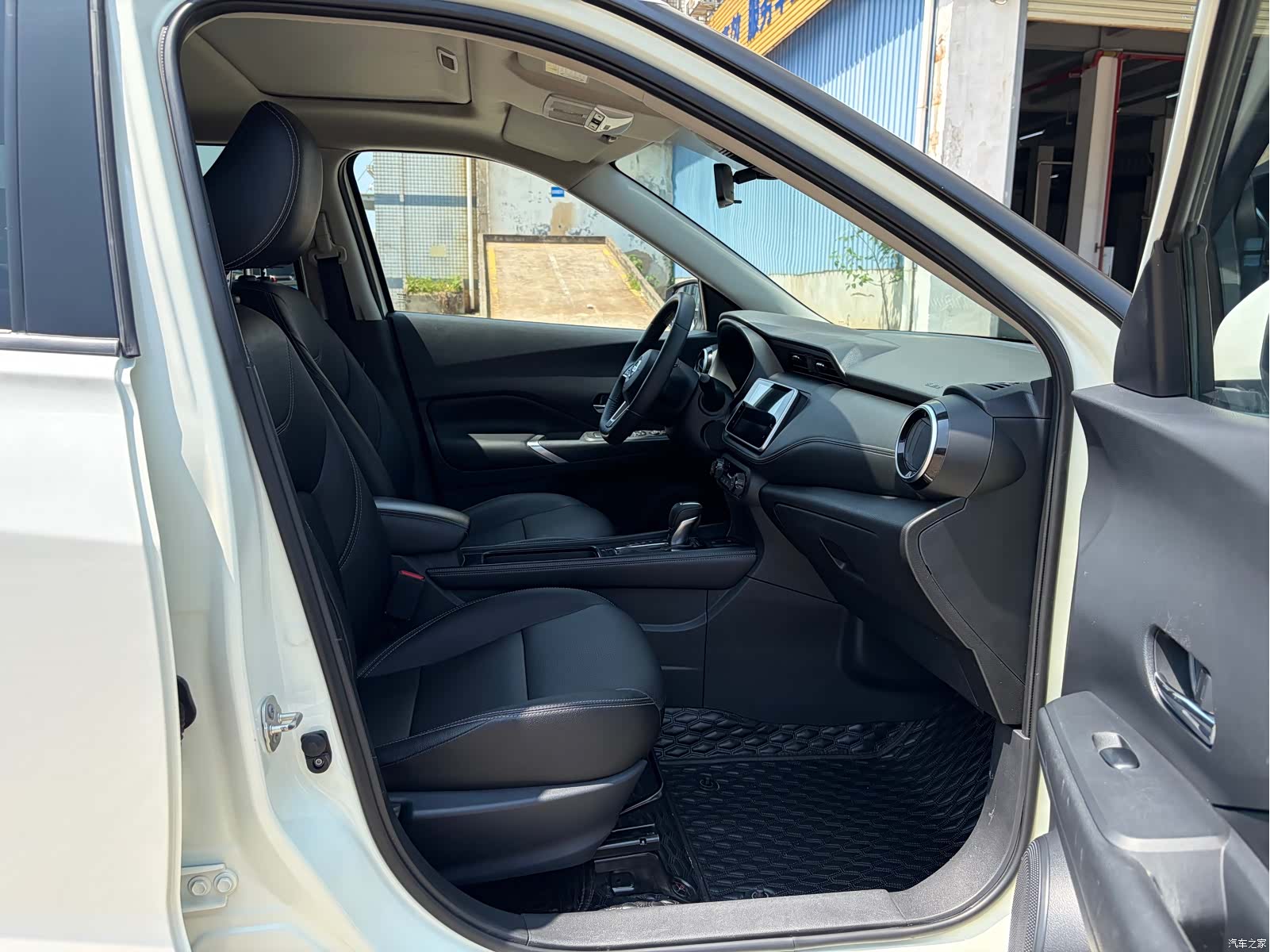 Nissan Kicks, 2022 11