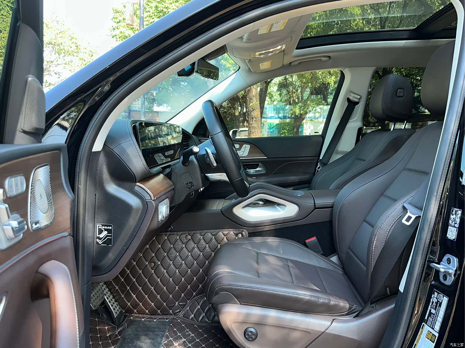 Mercedes-Benz GLS, 2024 9