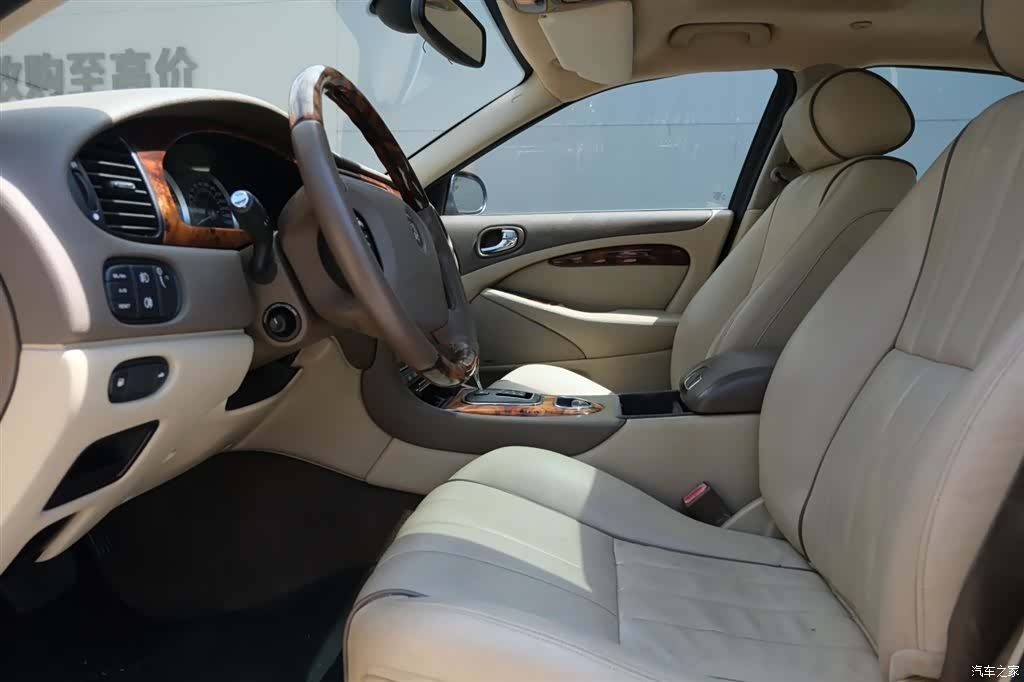 Jaguar S-TYPE, 2006 10