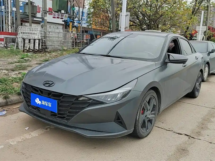 Hyundai Elantra