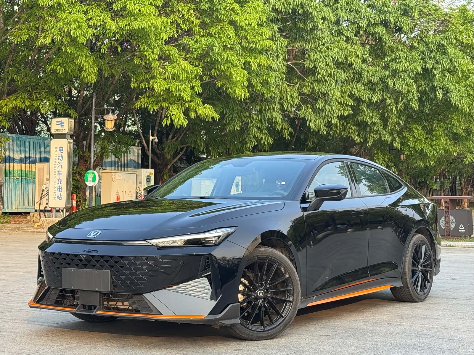Changan UNI-V