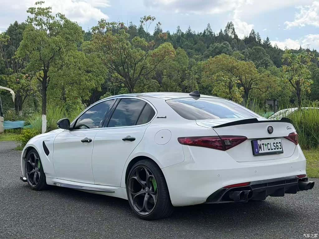 Alfa Romeo Giulia, 2017 9