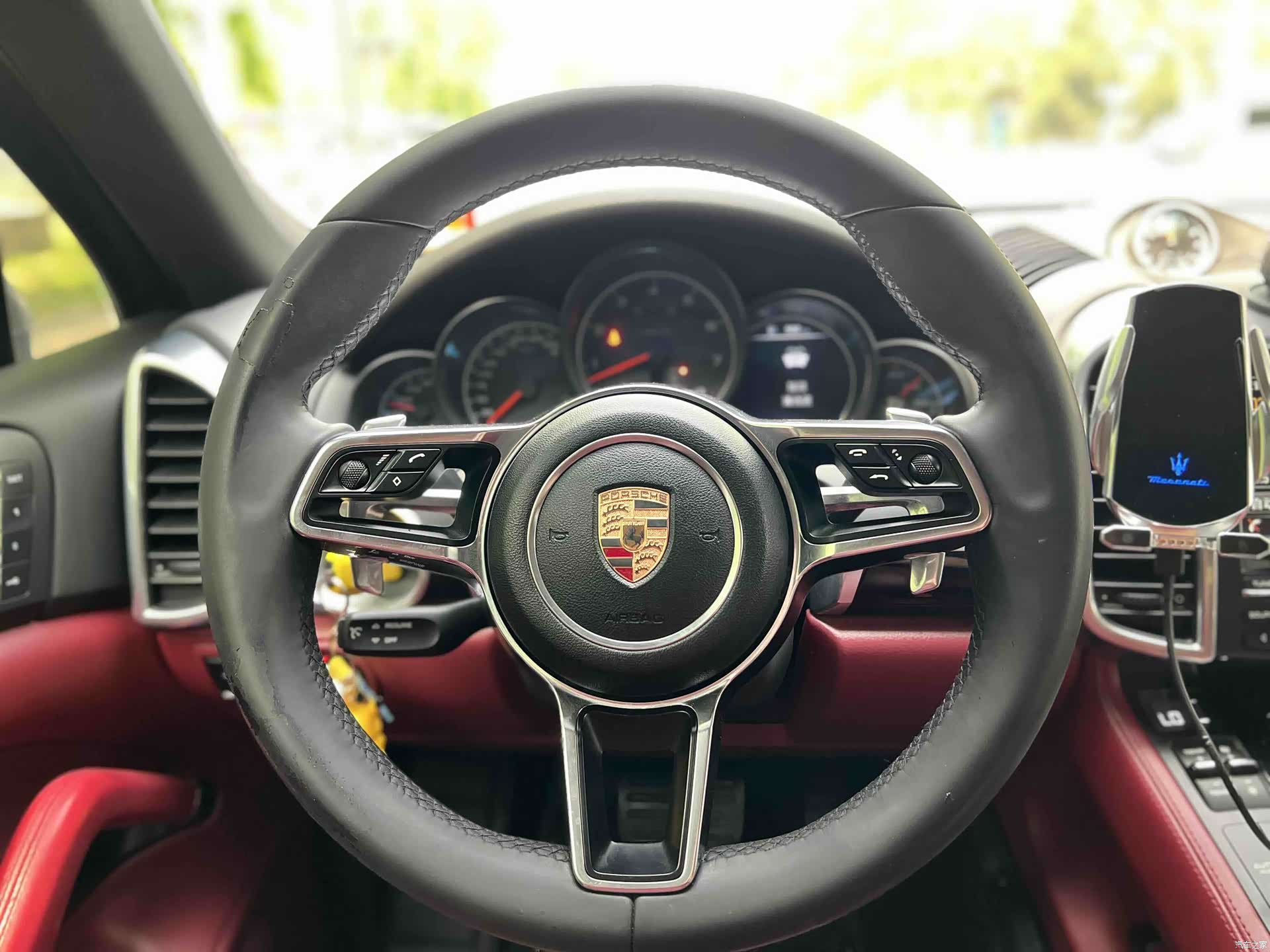 Porsche Cayenne, 2015 8