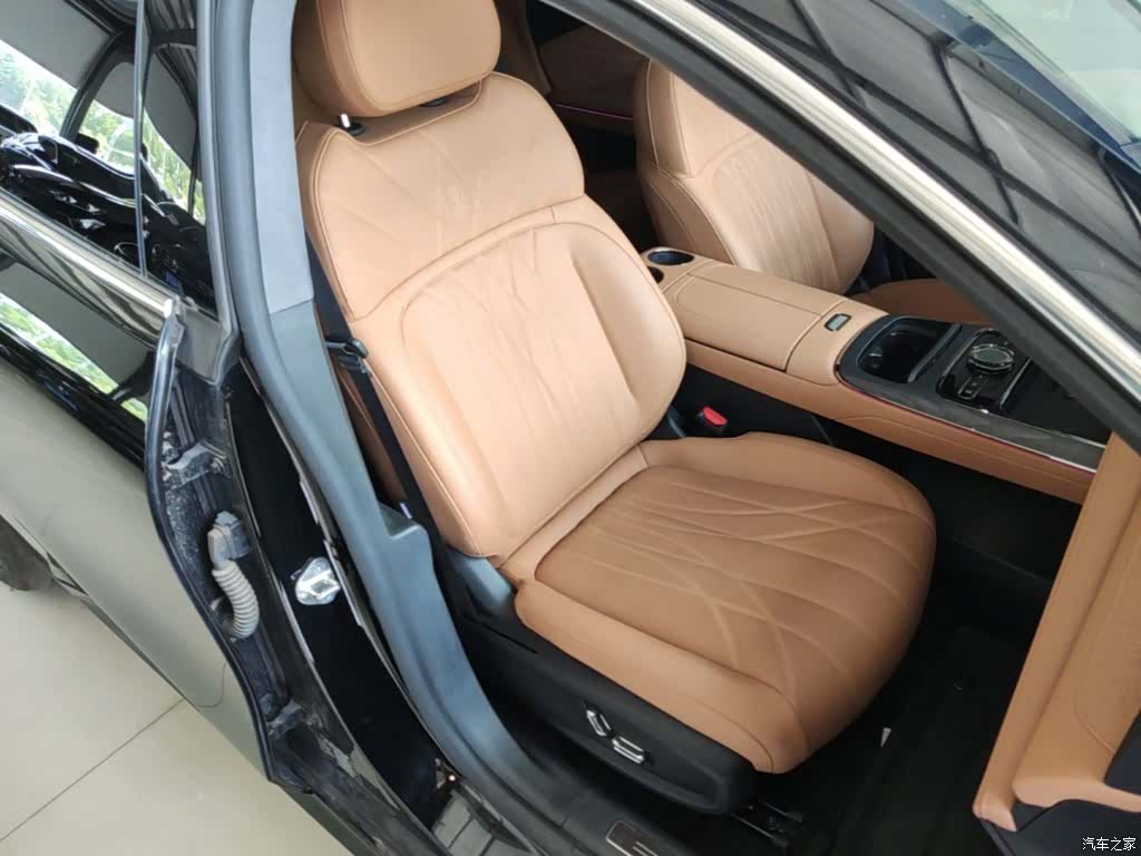 Geely 8, 2025 25
