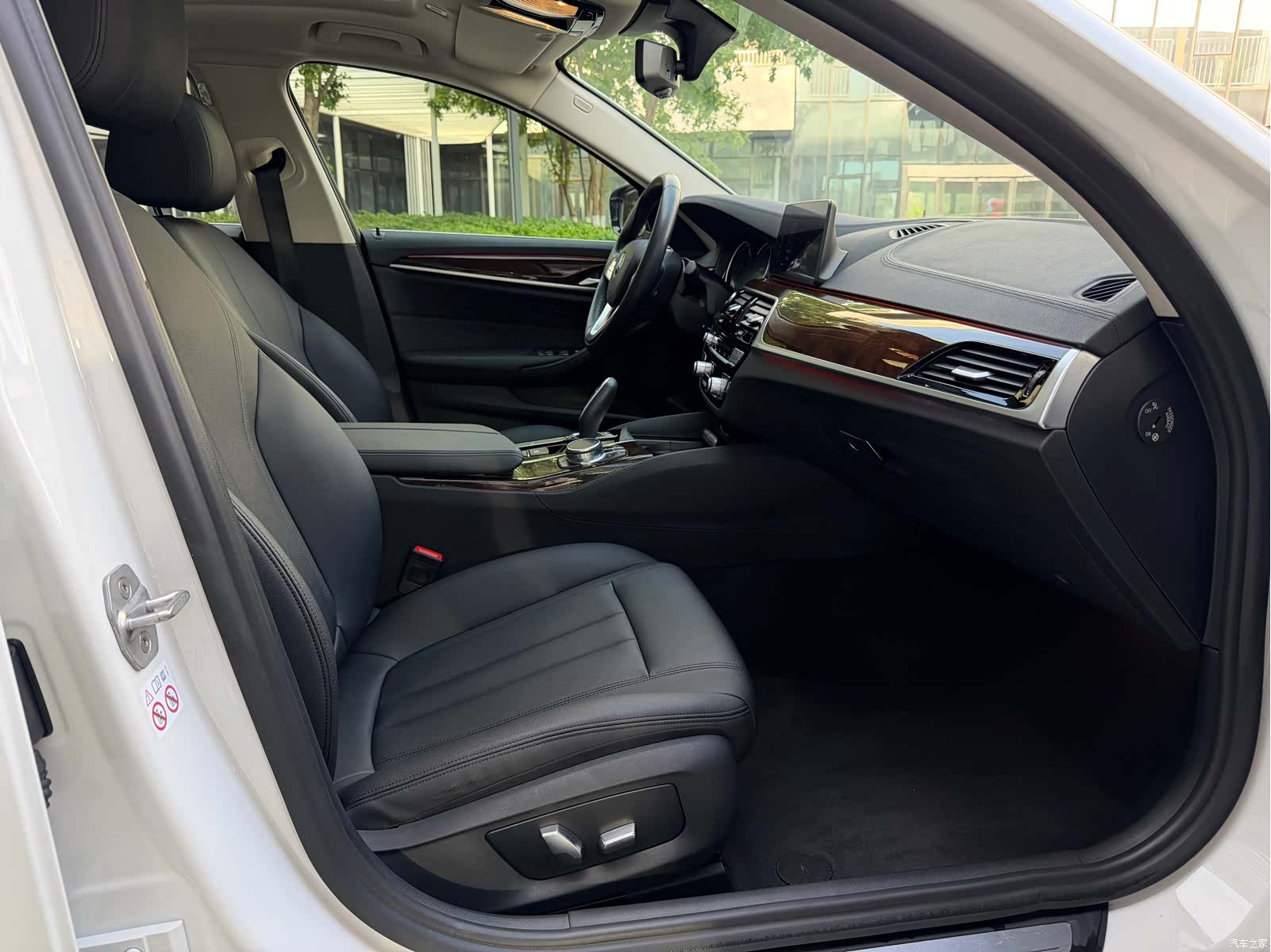 BMW 5 Series, 2018 16