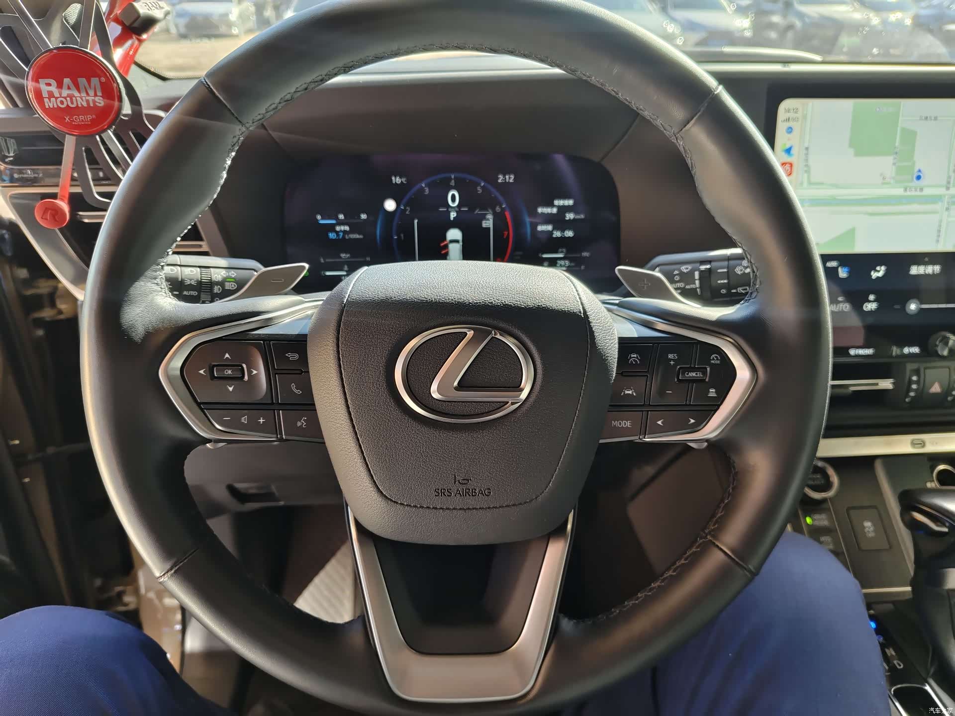 Lexus GX, 2025 15
