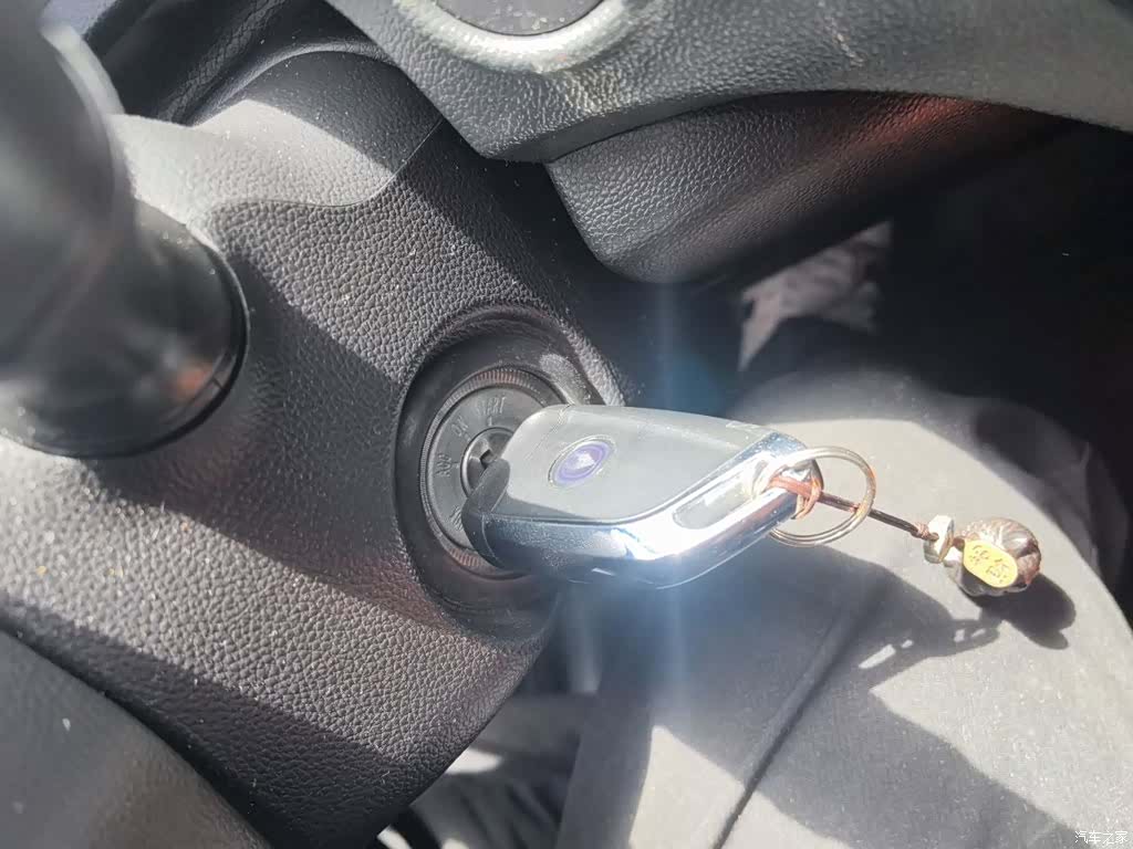 Changan CS15, 2017 12