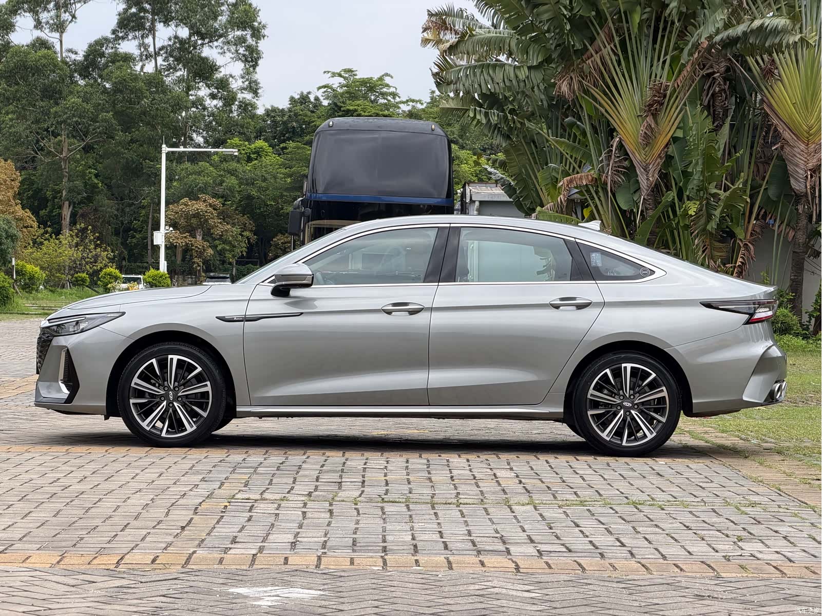 Chery Arrizo 8, 2024 все фото
