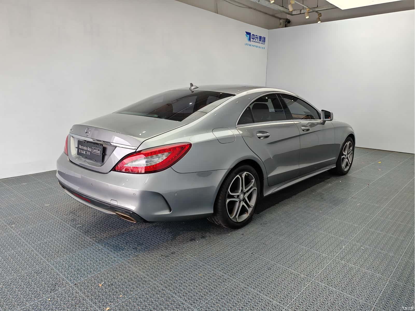 Mercedes-Benz CLS, 2015 6