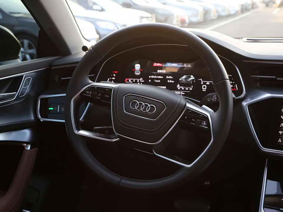 Audi A7L
