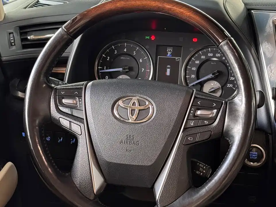 Toyota Elfa Toyota Elfa