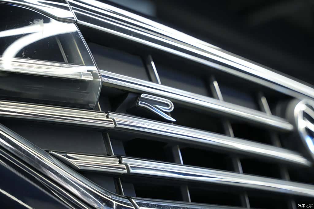 Volkswagen Touareg, 2022 4