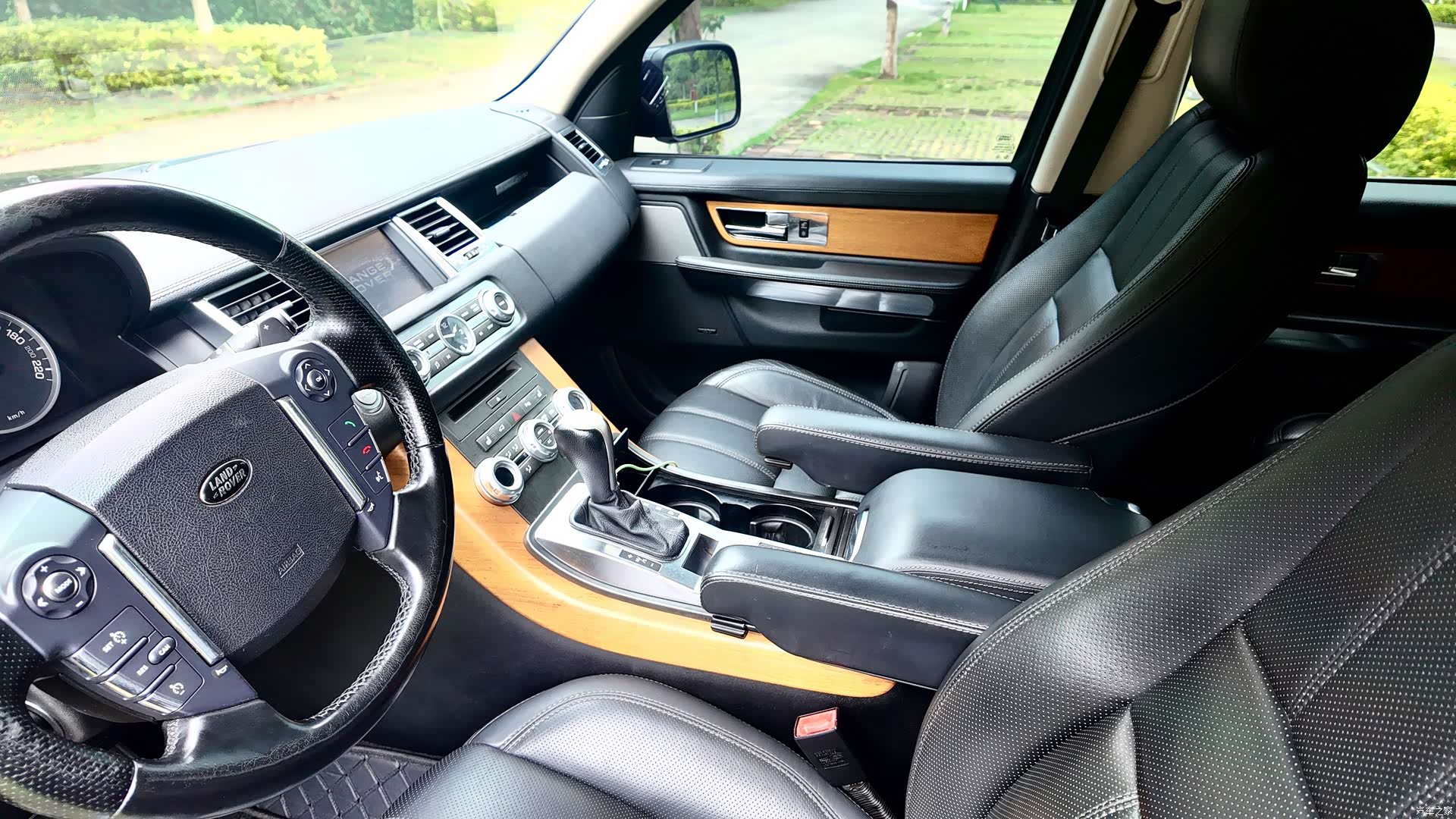 Land Rover Range Rover, 2011 42