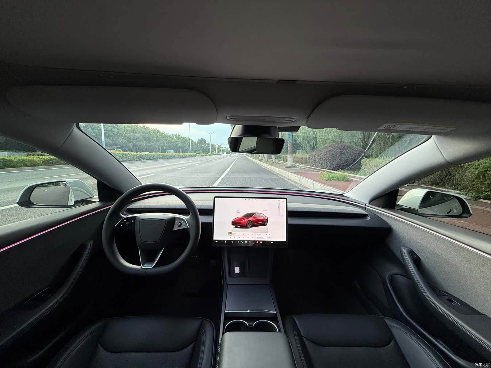 Tesla Model 3, 2024 15