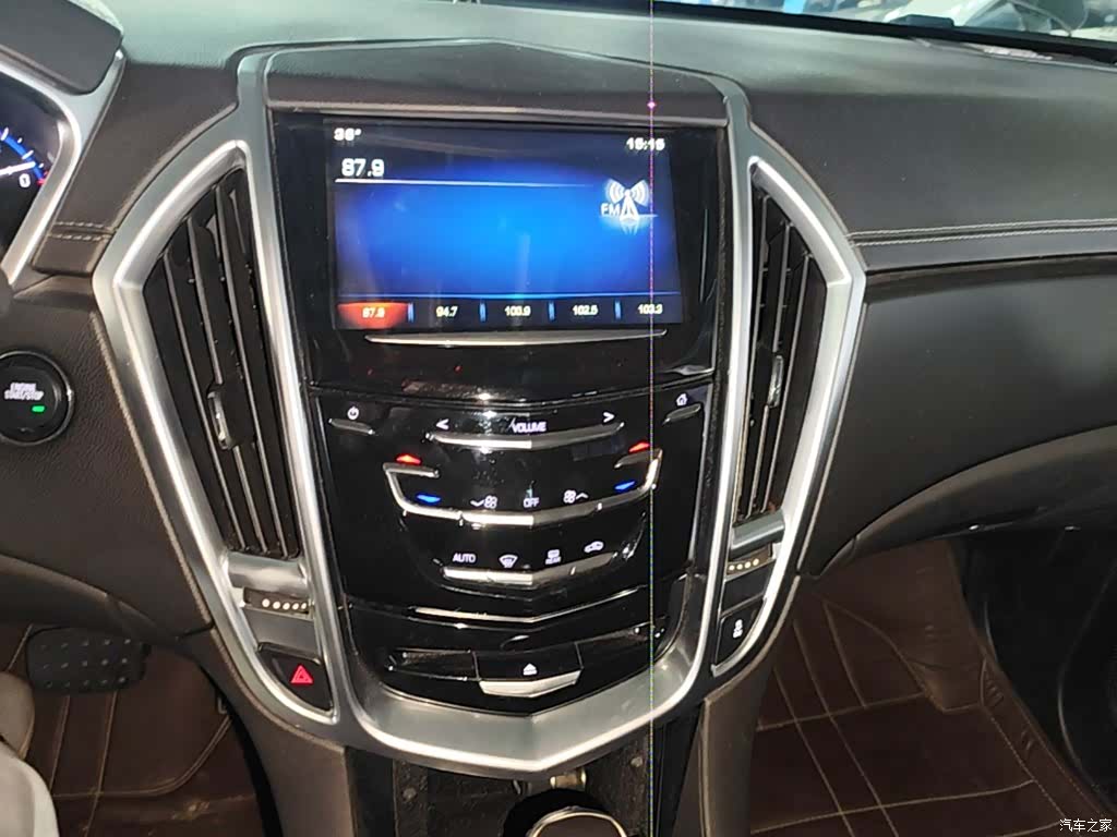 Cadillac SRX, 2016 9