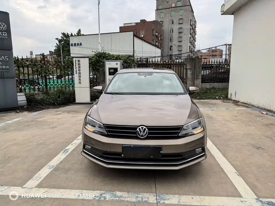 Volkswagen Sagitar