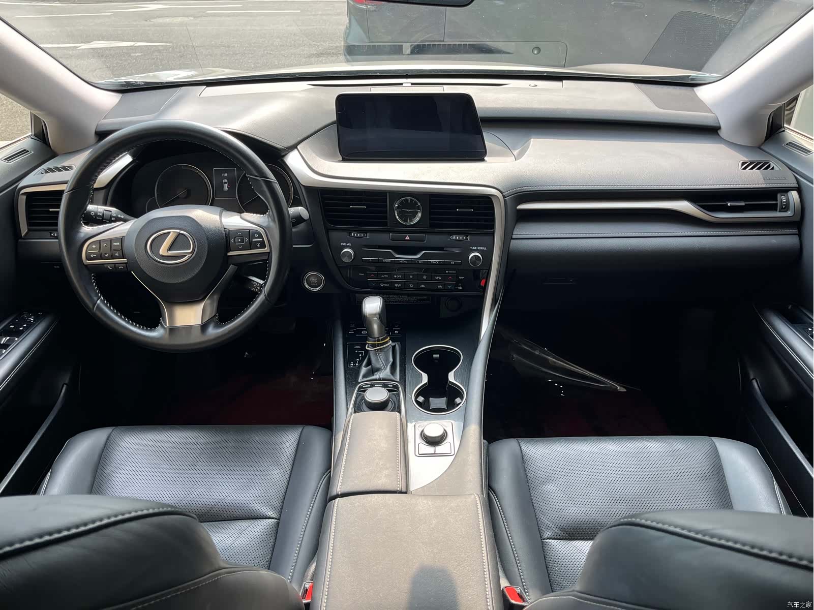 Lexus RX, 2017 11