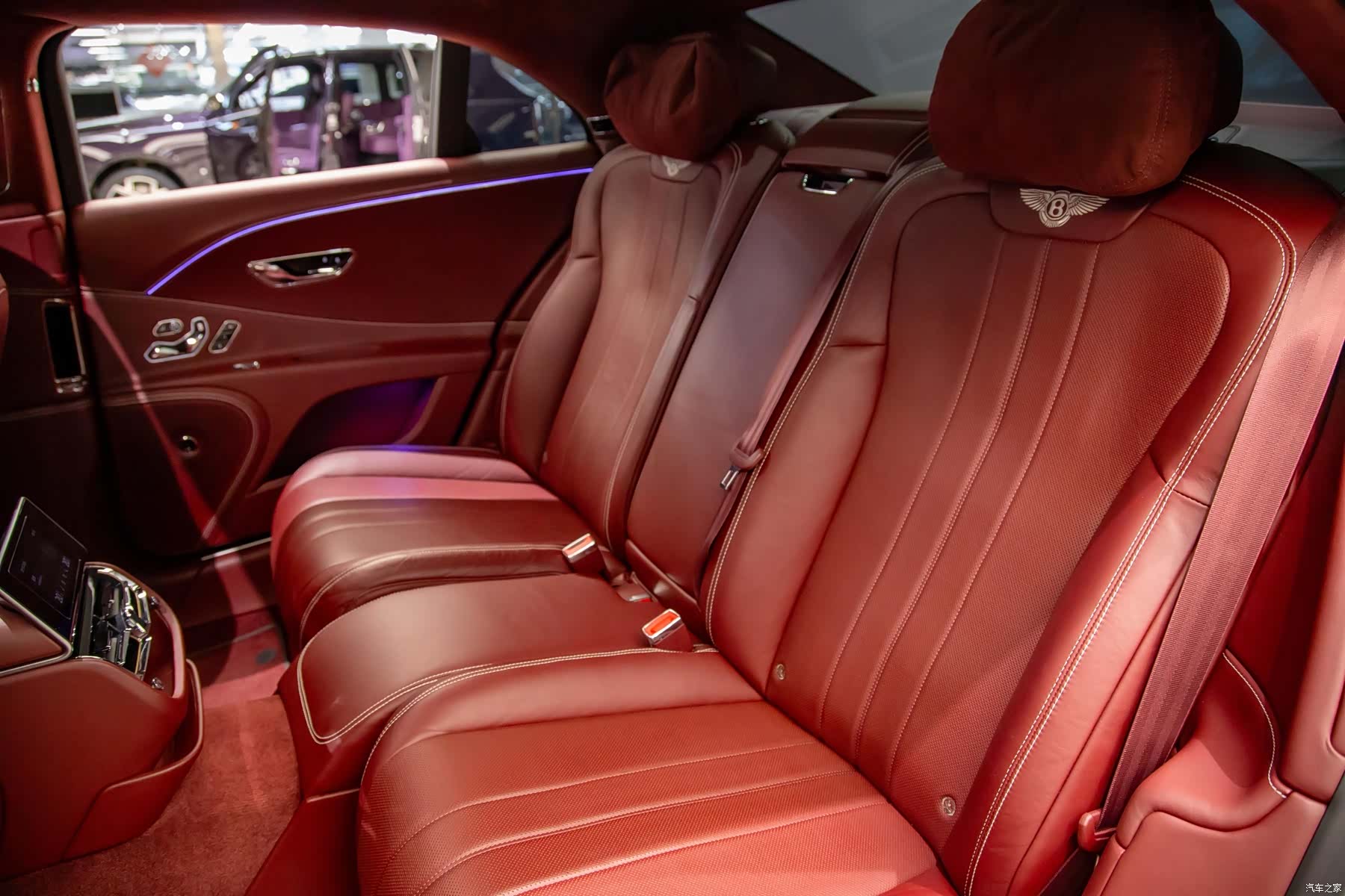 Bentley Flying Spur, 2021 8