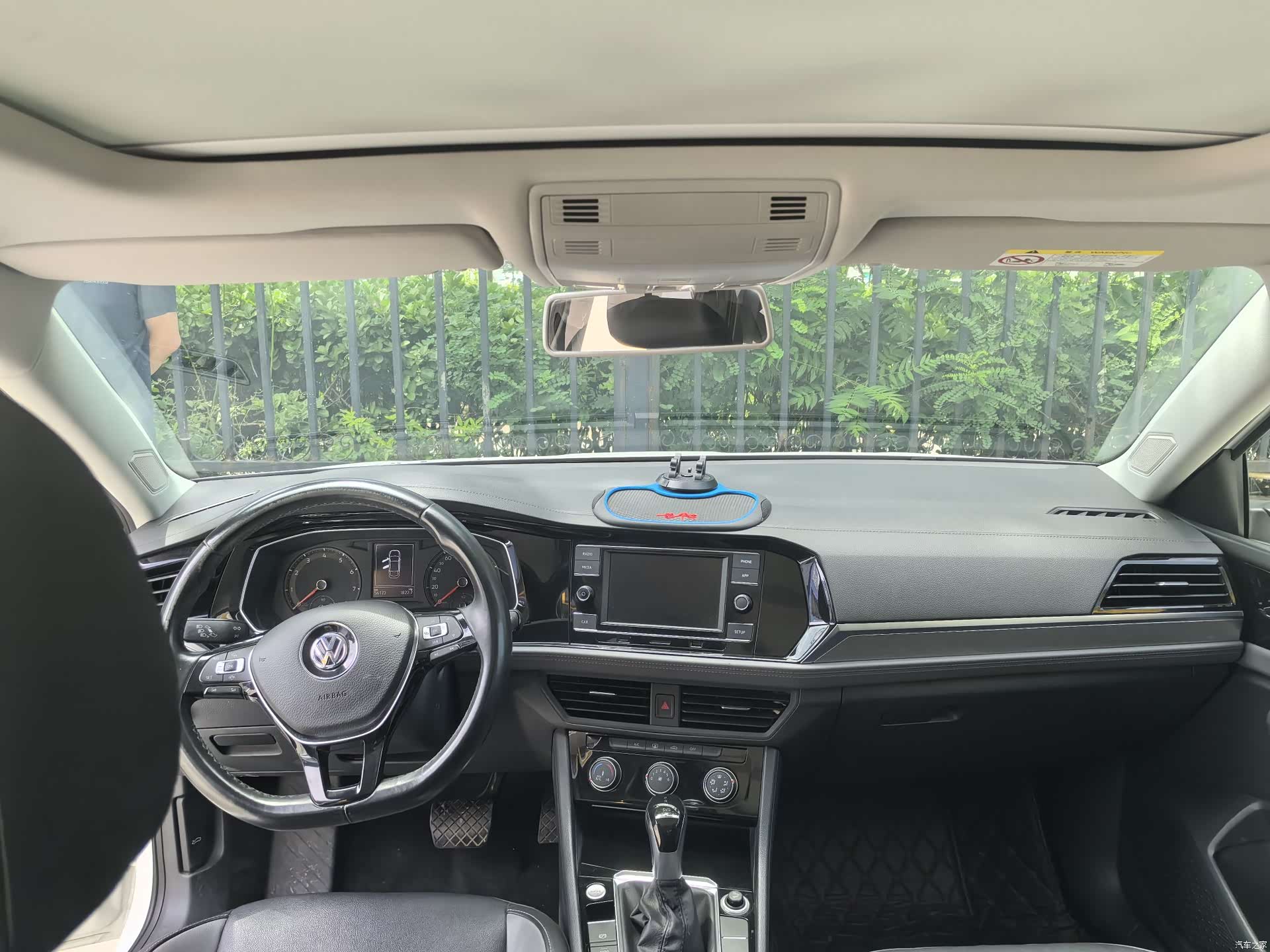 Volkswagen Sagitar, 2020 4