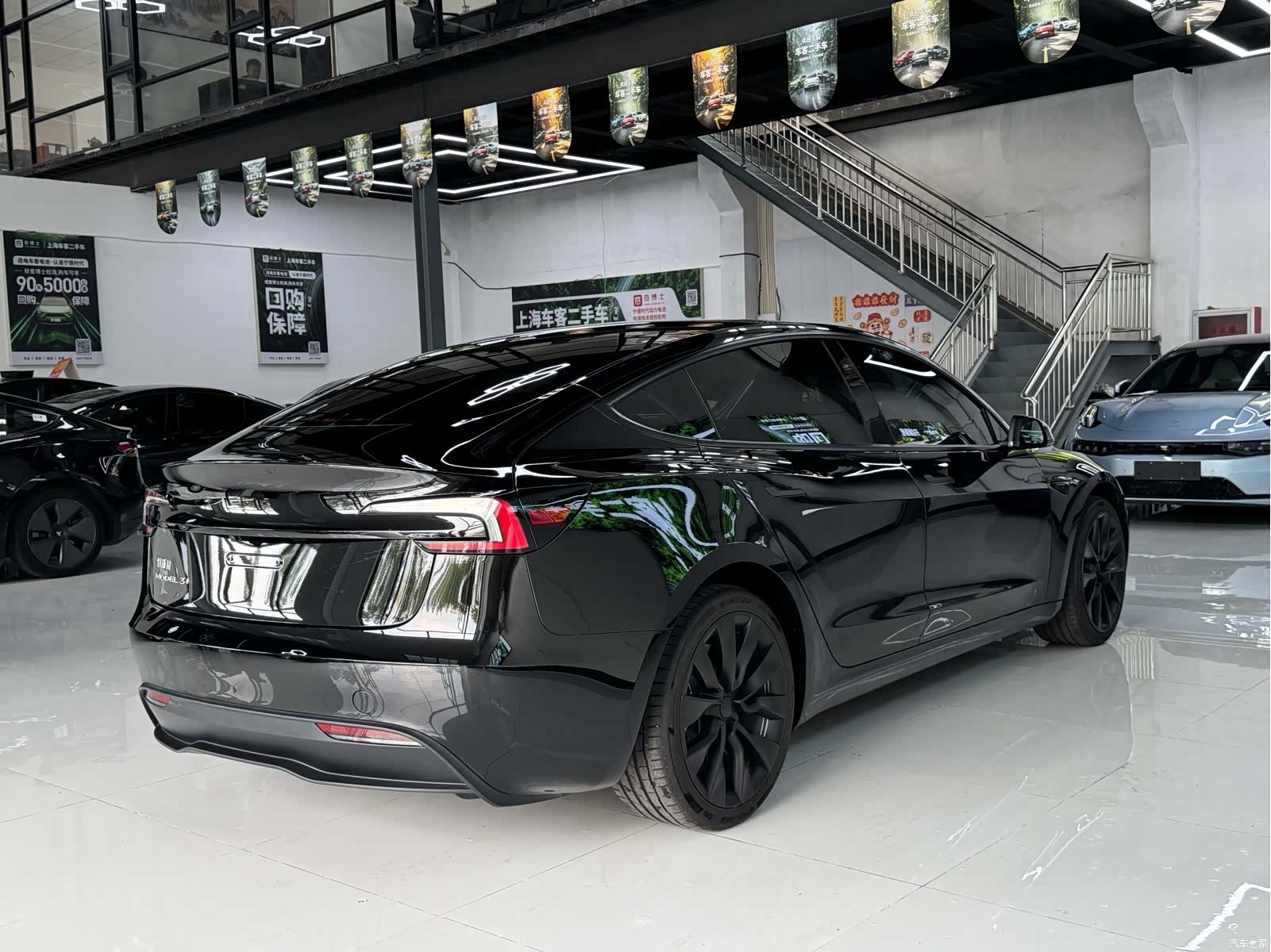 Tesla Model 3, 2025 10