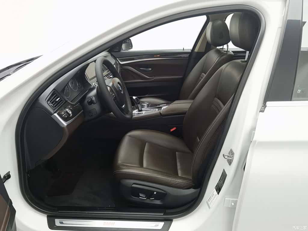 BMW 5 Series, 2015 10