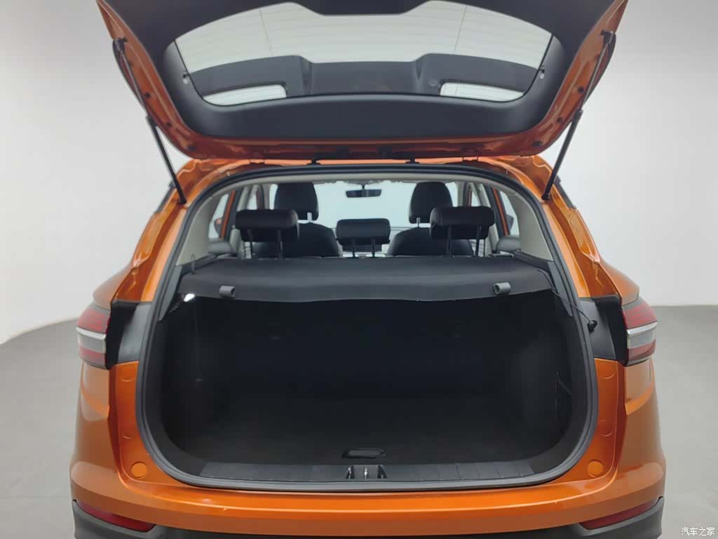 Geely Coolray, 2019 16