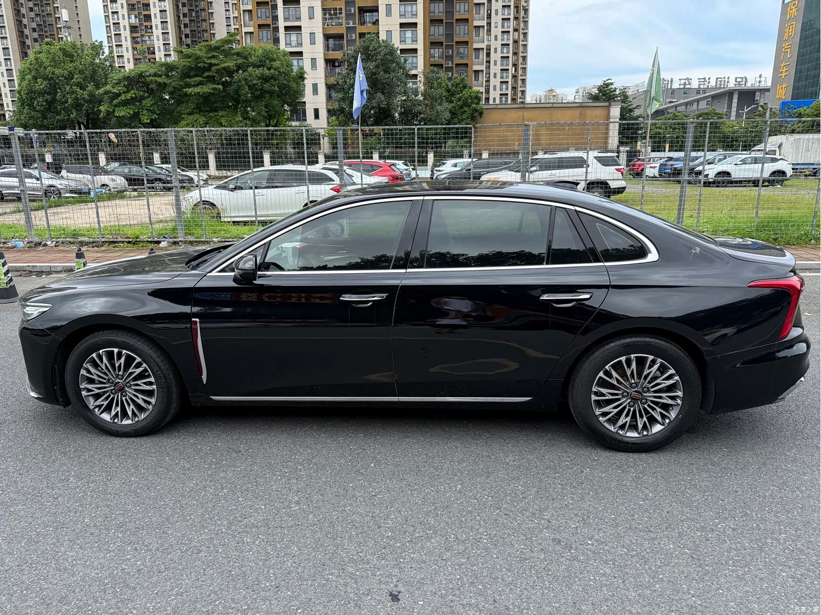 Hongqi H5, 2024 19