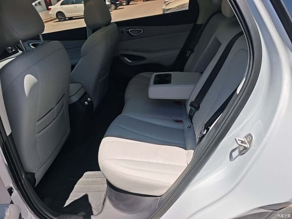 BYD HiAce, 2025 17