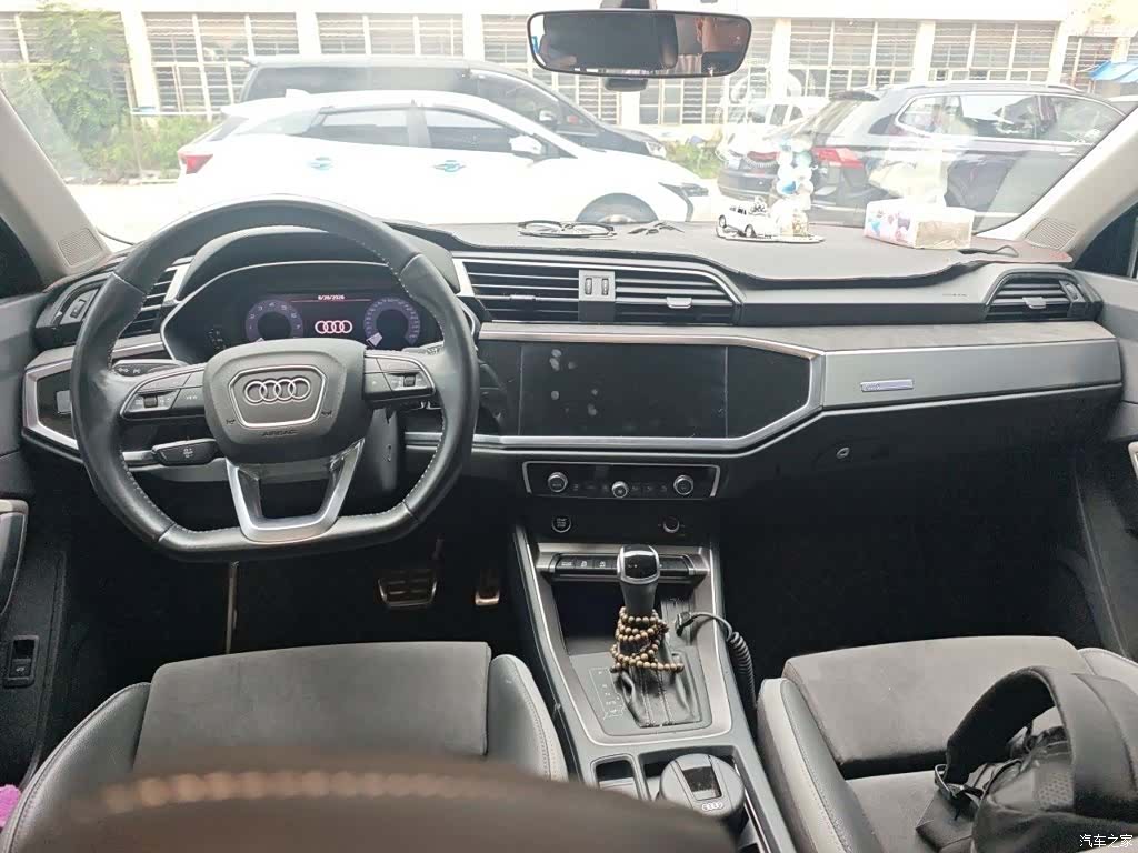 Audi Q3, 2021 13