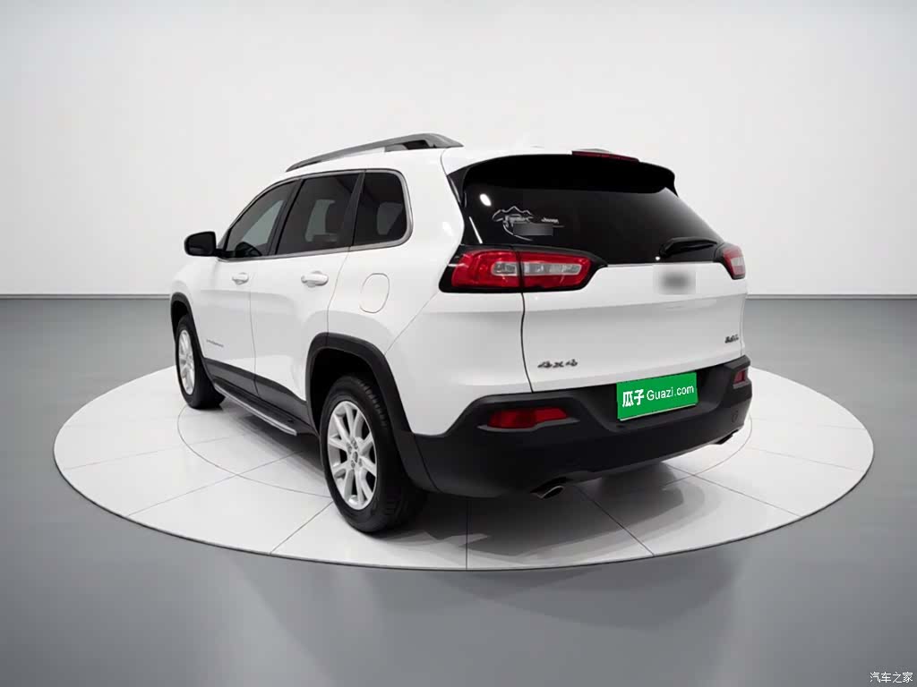 Jeep Cherokee, 2015 4