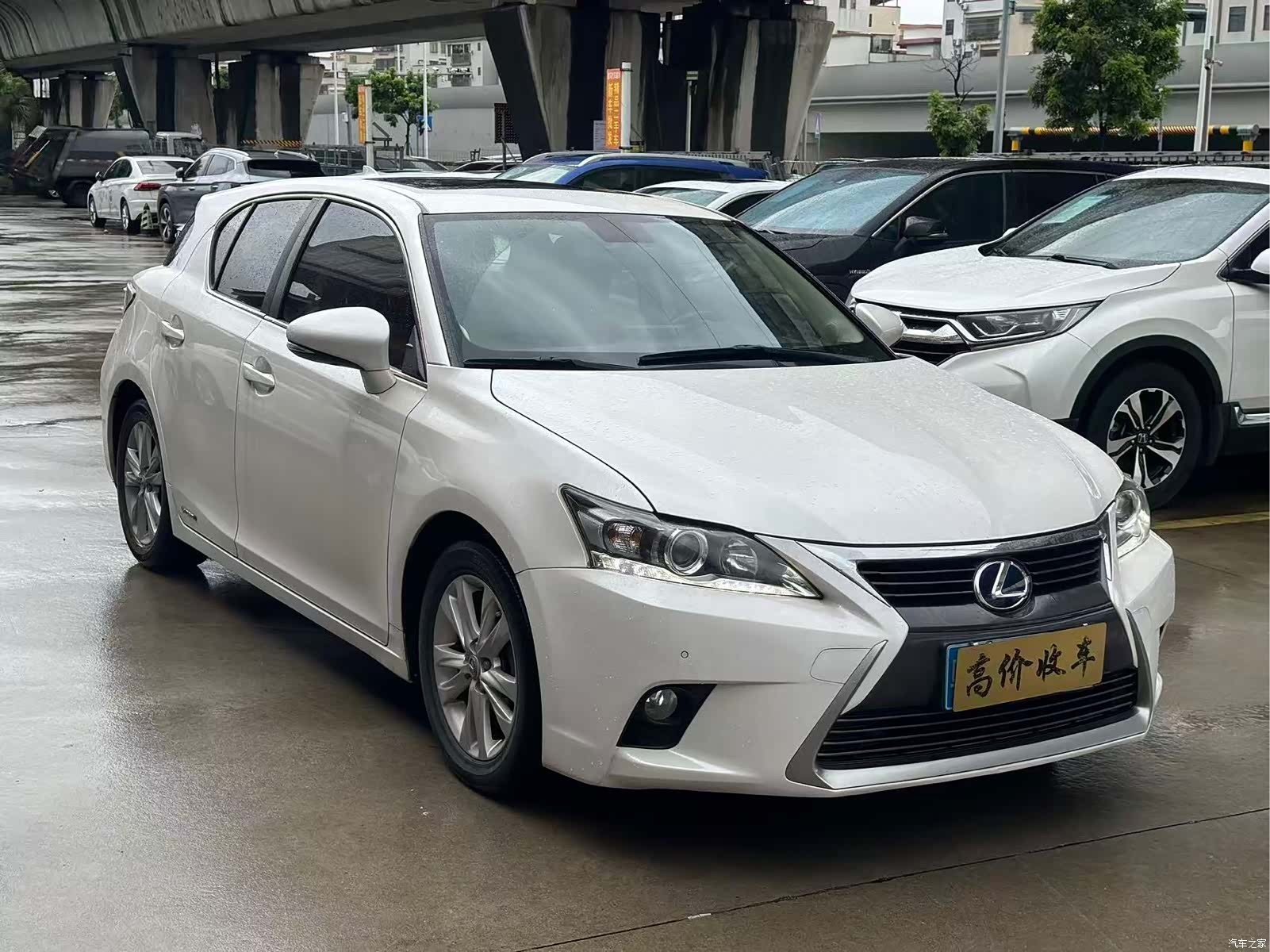 Lexus CT, 2016 1