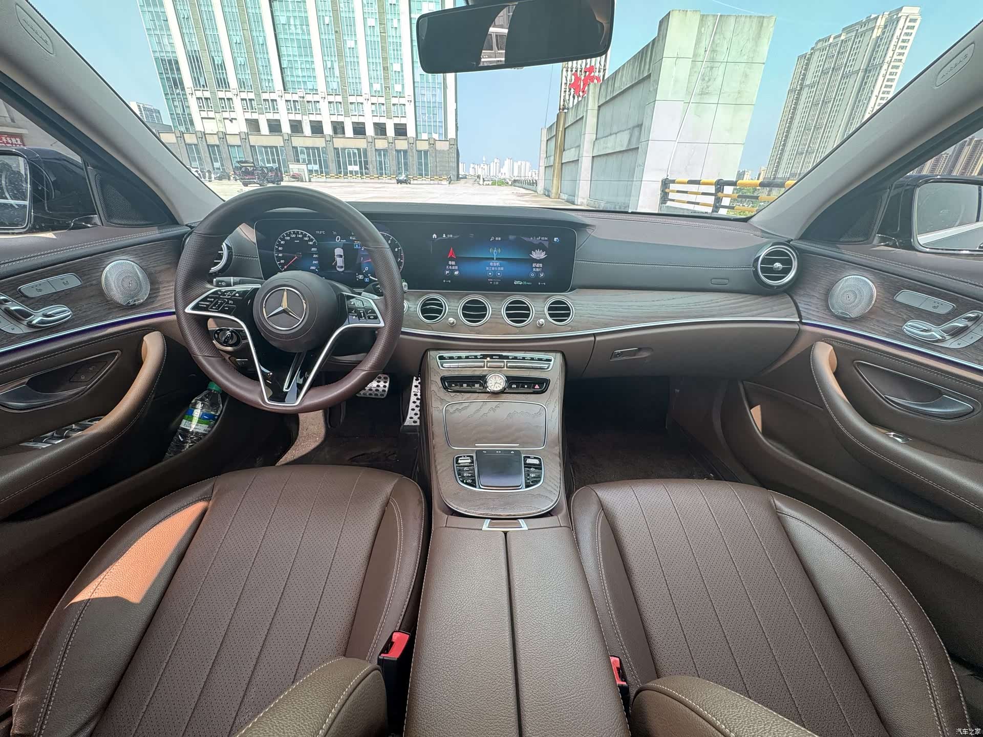 Mercedes-Benz E-Class, 2023 8