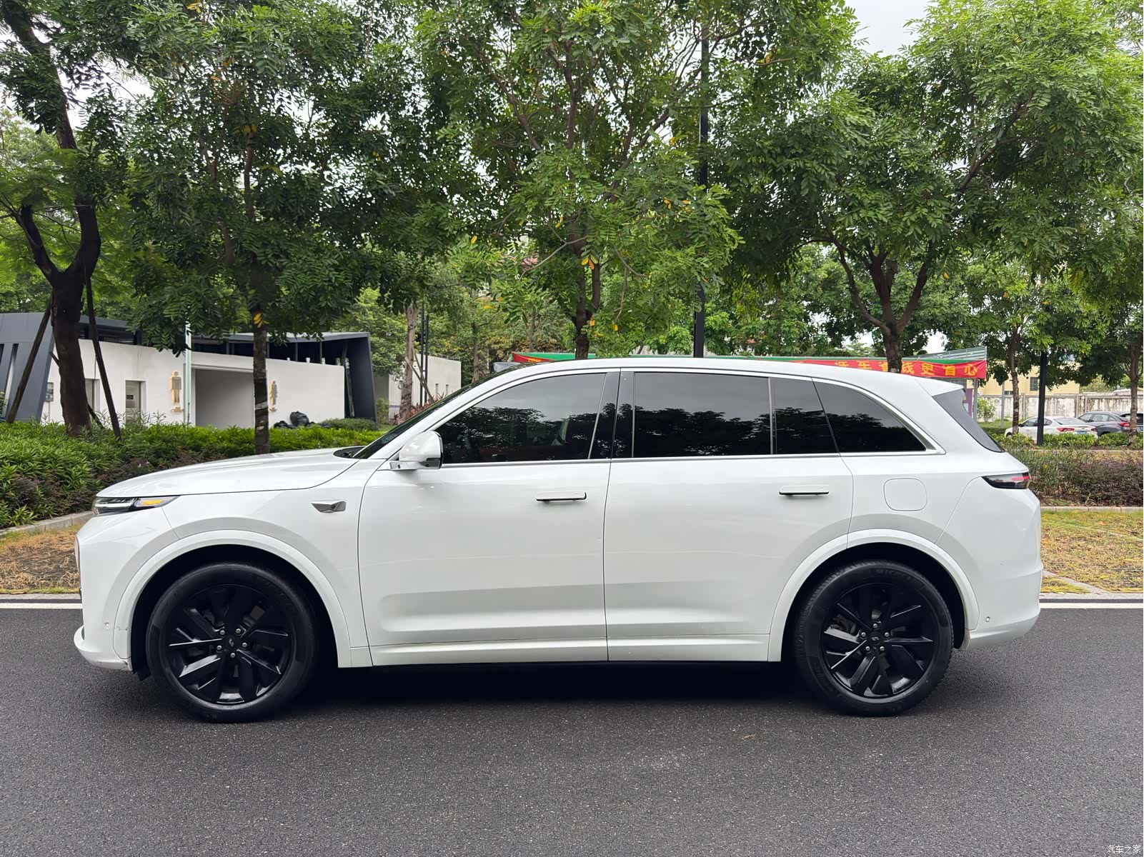 Li Auto L7, 2023 все фото