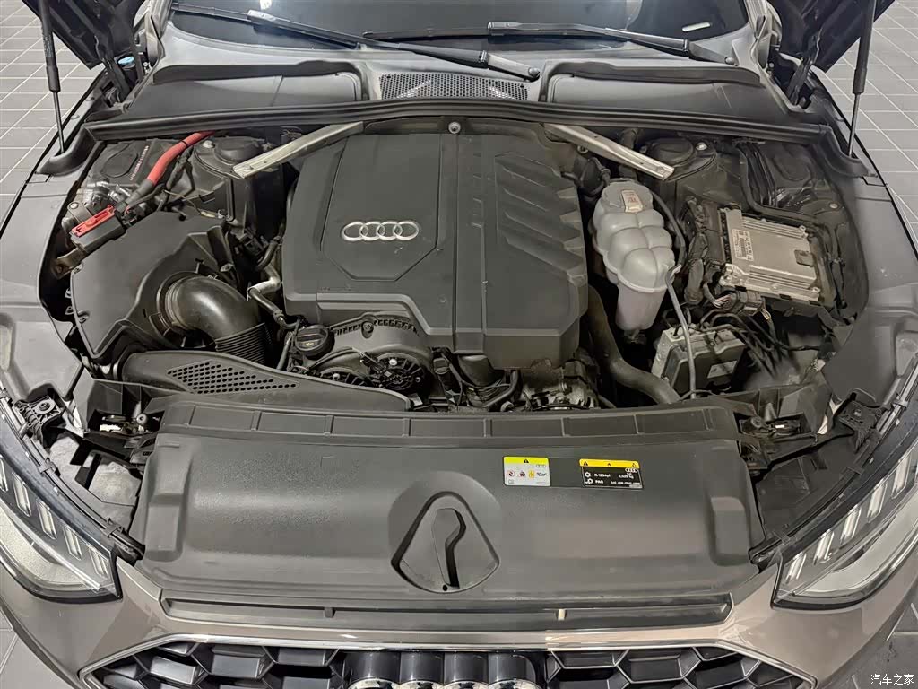 Audi A4, 2021 13