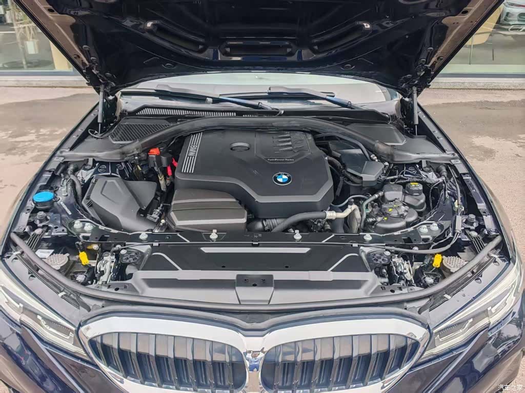 BMW 3 Series, 2020 все фото