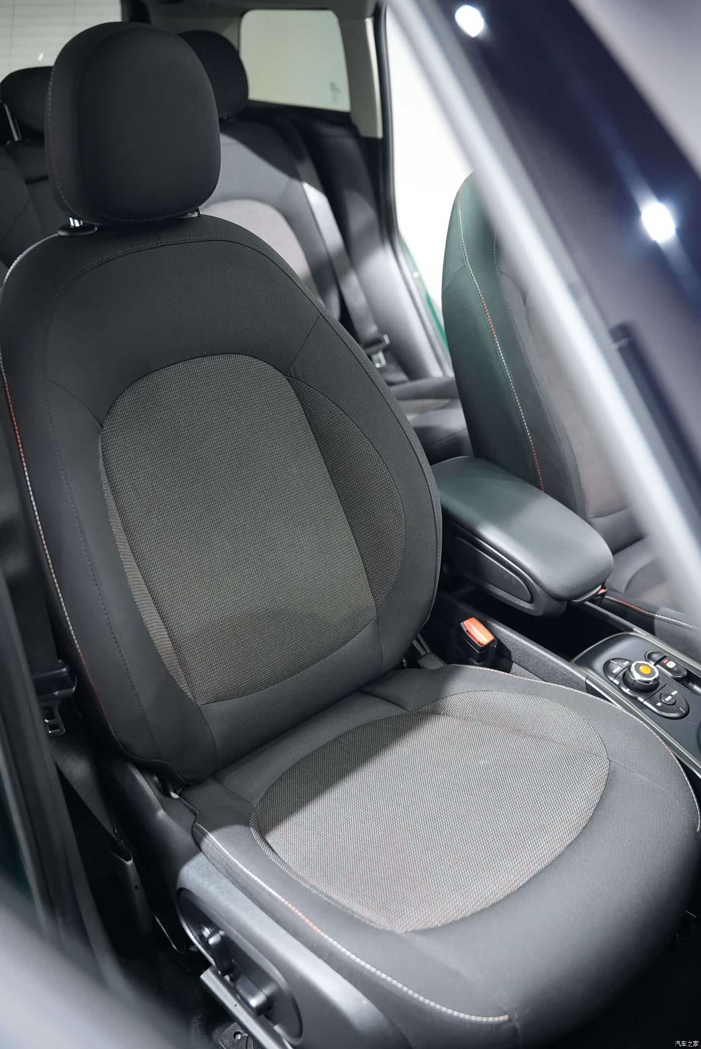 Mini Countryman, 2018 11