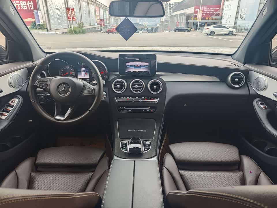 Mercedes-Benz GLC Mercedes-Benz GLC