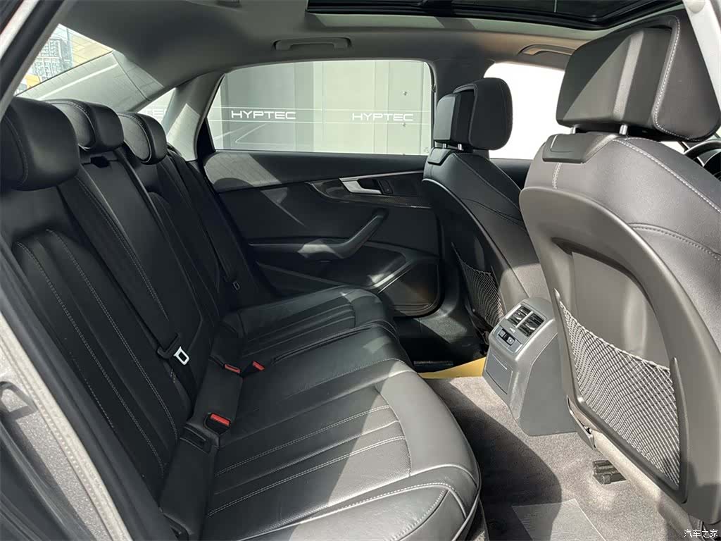 Audi A4L, 2021 7