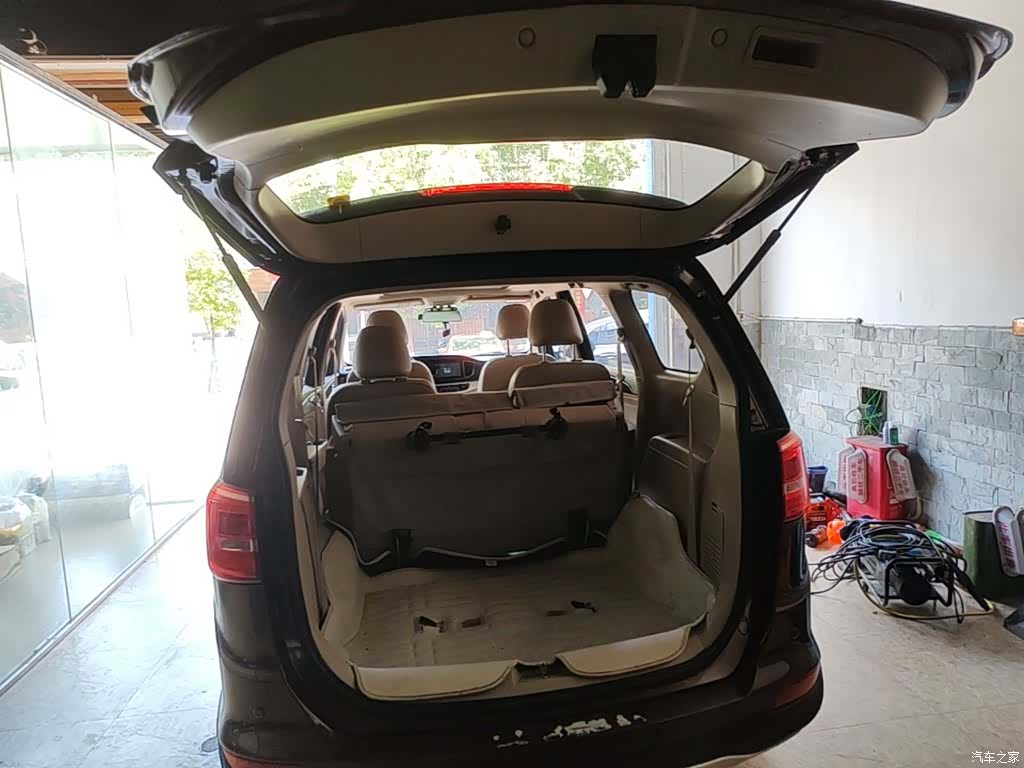 Wuling 730, 2016 19