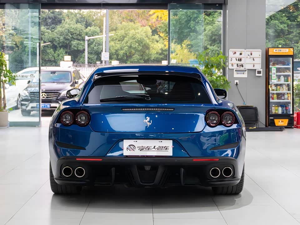 Ferrari GTC4Lusso