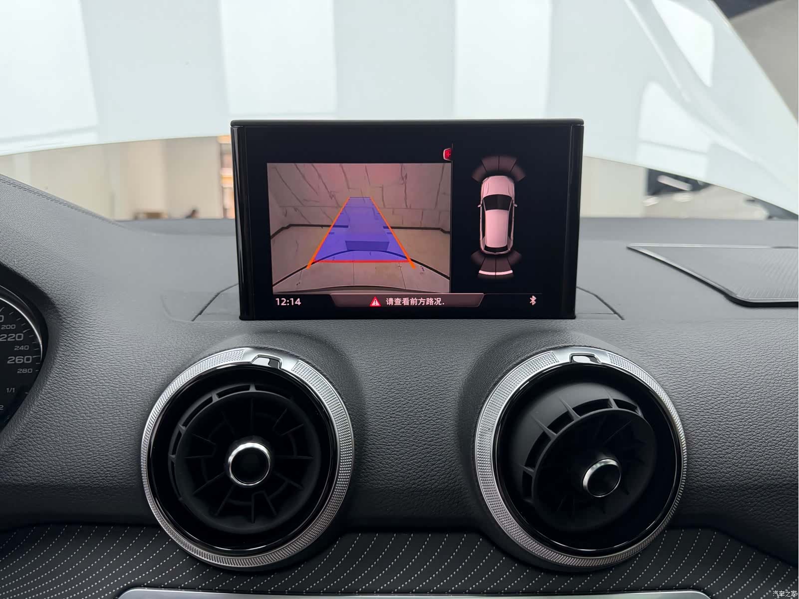Audi Q2L, 2022 12
