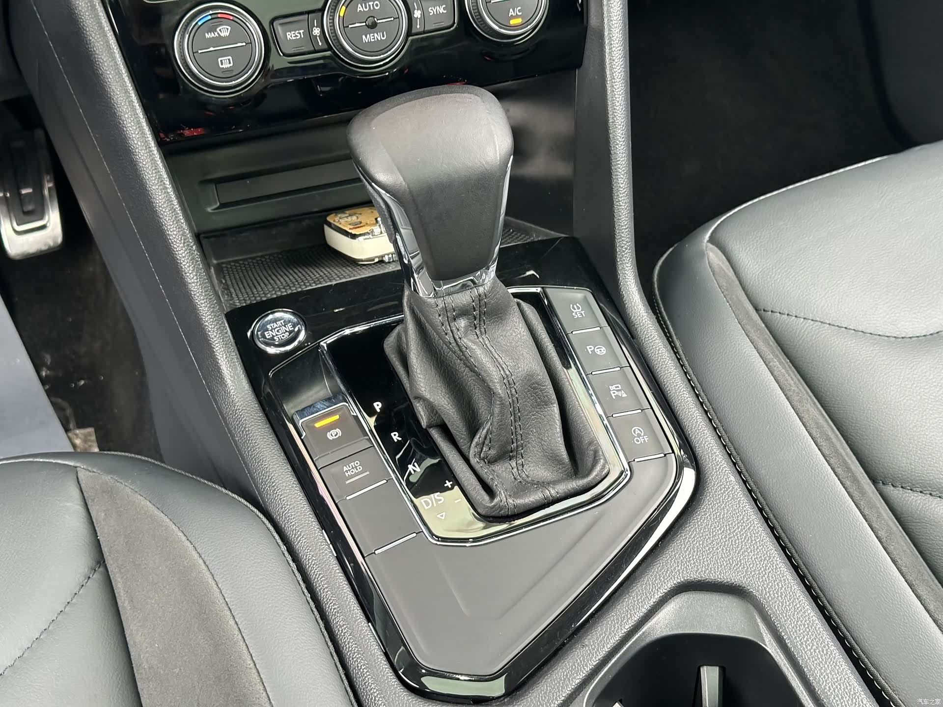 Volkswagen Tiguan L, 2021 12