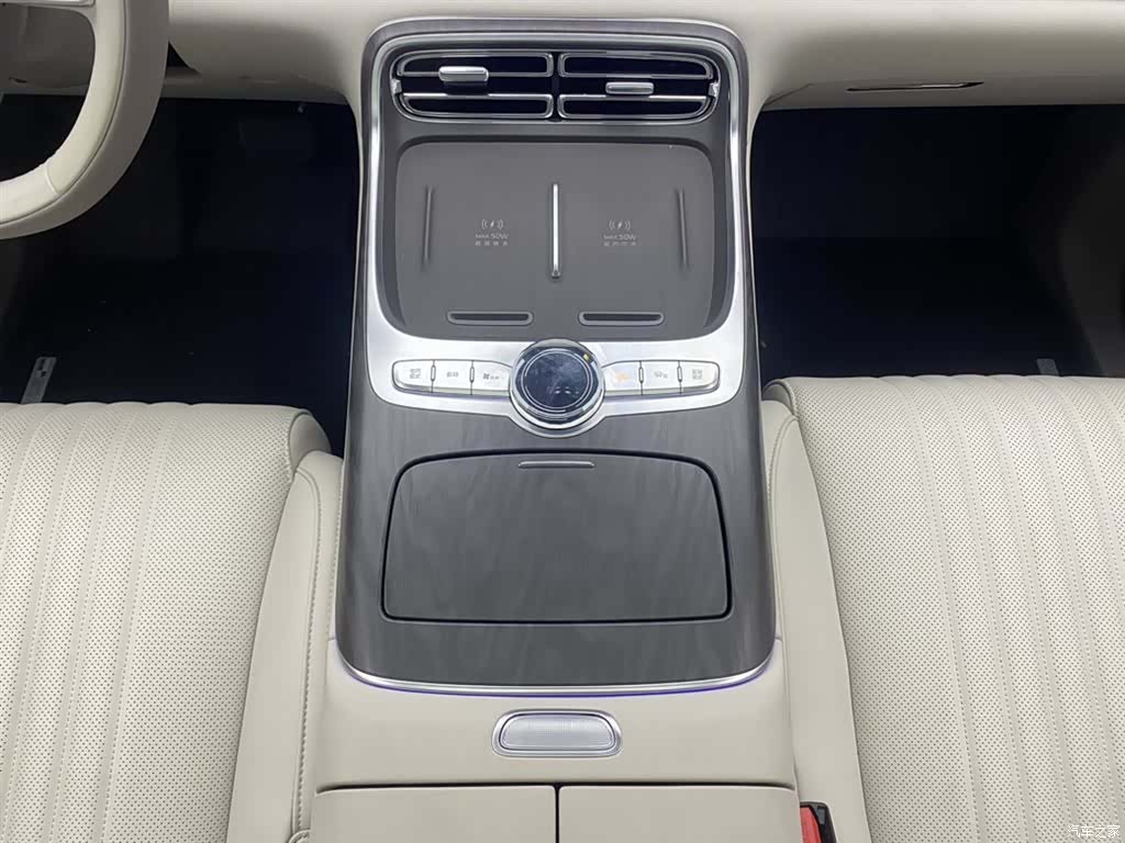 Geely M9, 1900 20