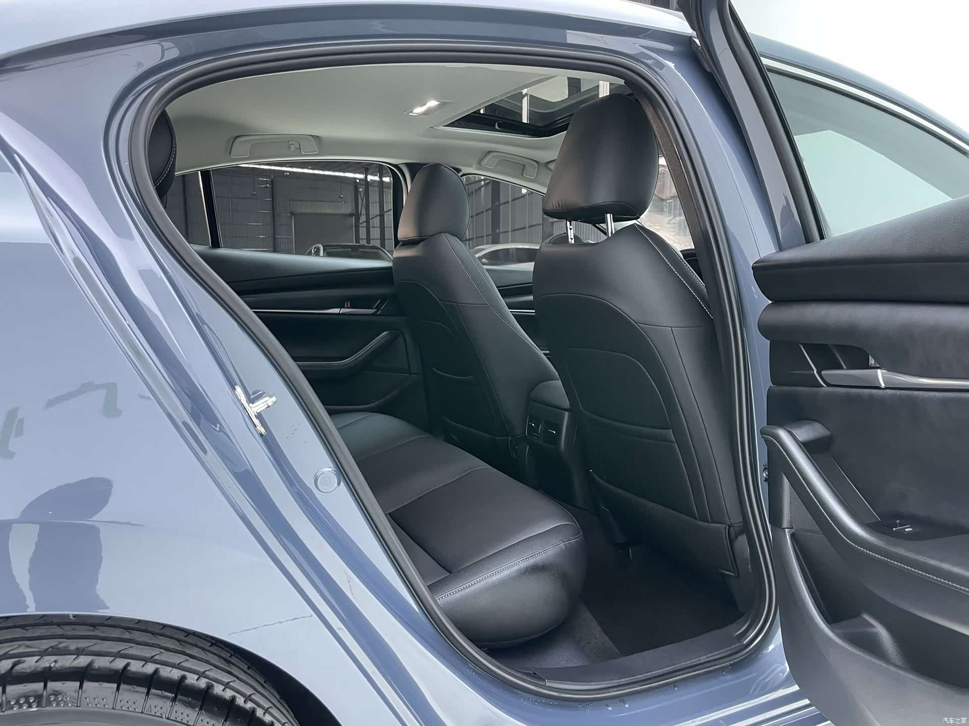 Mazda Mazda3, 2023 24